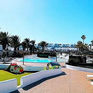 https://sun-sea-las-coronas.in-canary-islands.com