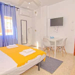 https://thematic-room-malaga.hotelsinnerja.org